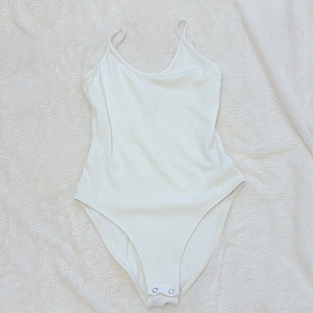 American Eagle white ribbed body suit size S
